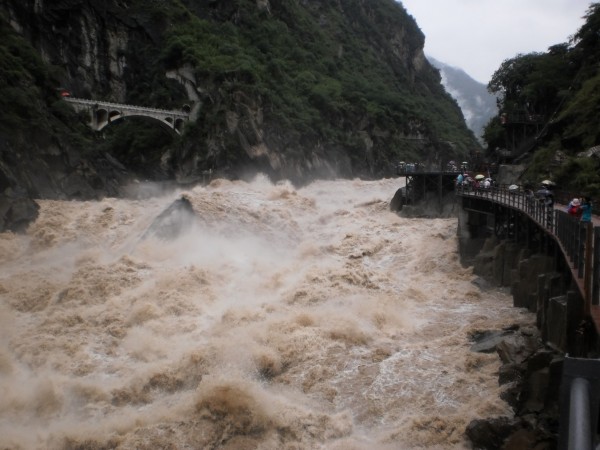 Hutiao Xia (Tiger Leaping Gorge)